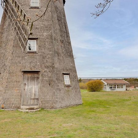Unikt Boende I En Oelaendsk Kvarn Villa Farjestaden Exterior photo