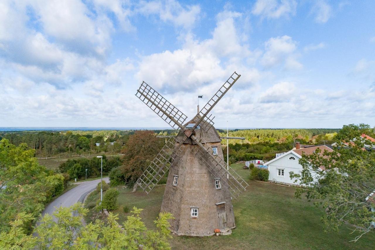 Unikt Boende I En Oelaendsk Kvarn Villa Farjestaden Exterior photo